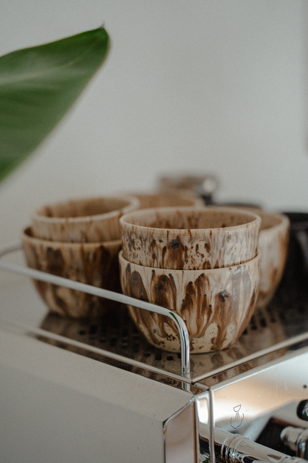 Handgefertigte Cappuccino Tasse MELViN aus Steinzeug Unikat
